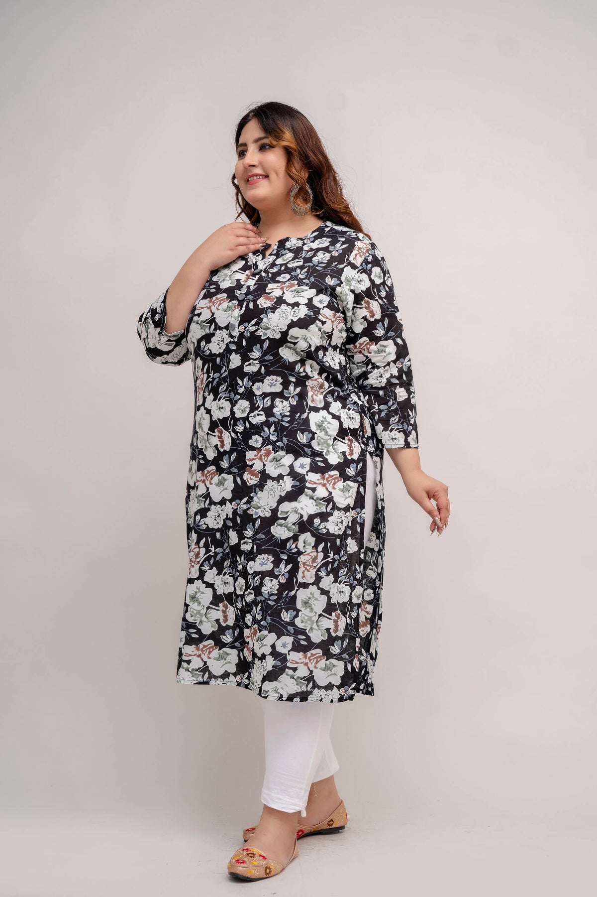 Side angle of black cotton kurti, straight fit with side slits, soft floral print for curvy women, Plus Size 3XL–9XL