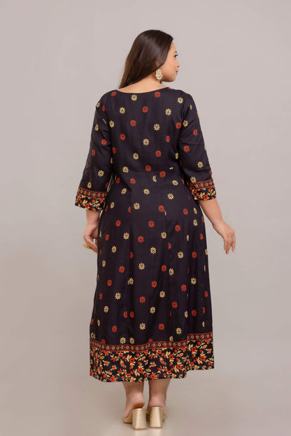 Back view of plus size black printed rayon gown for curvy fat women, comfortable flared dress