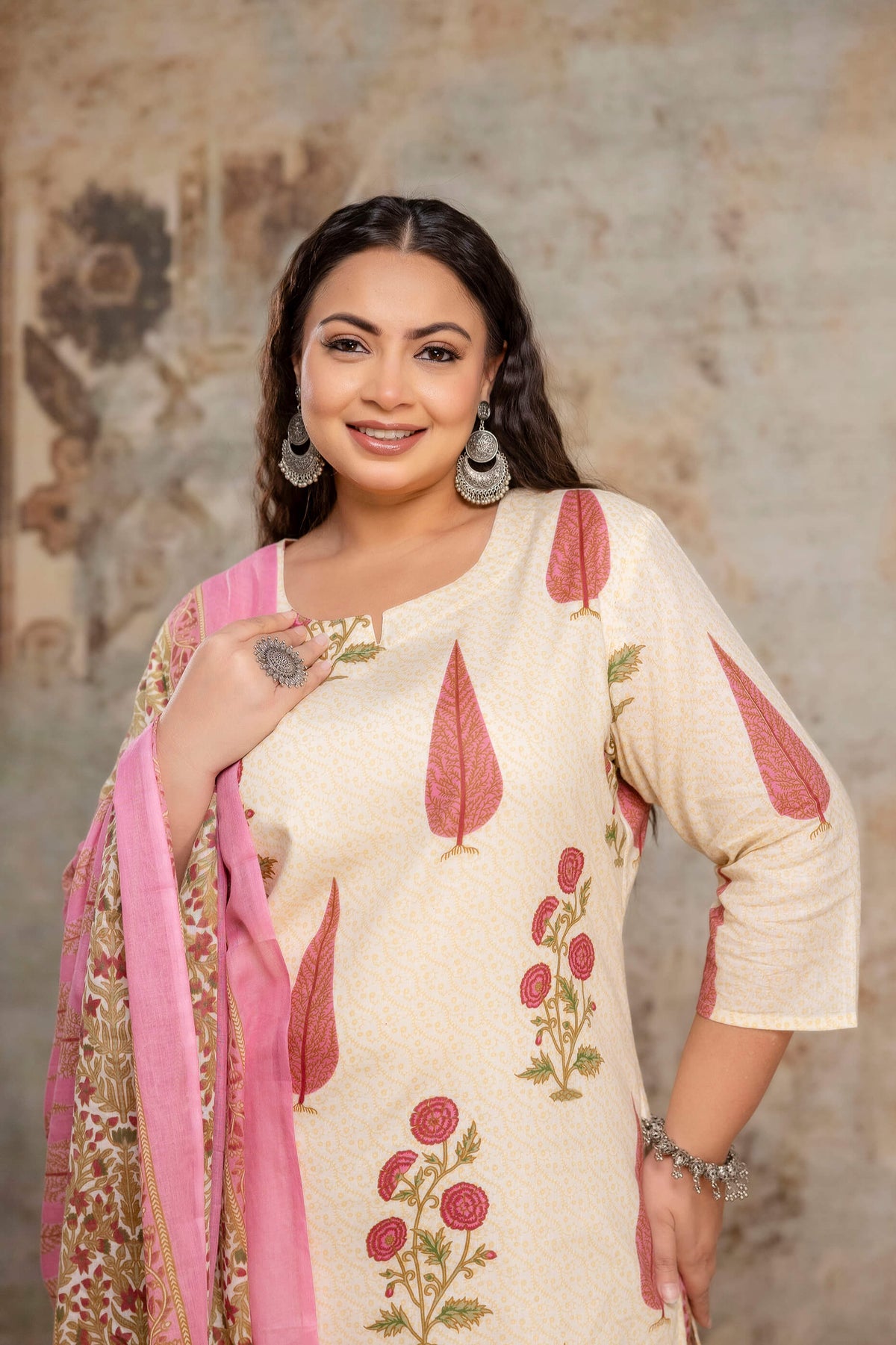 Plus size fat women pink cotton kurti pant dupatta close up fit for fat body women