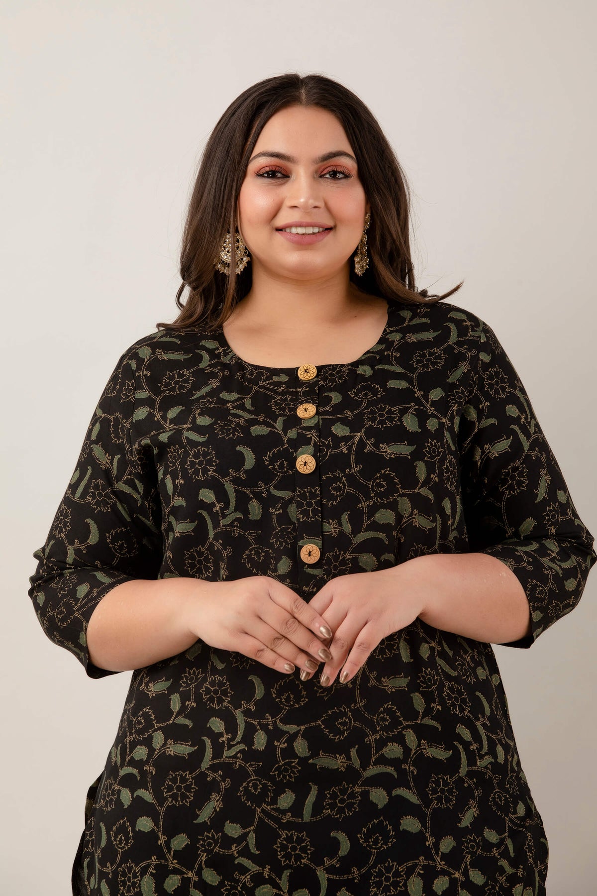 Fabric detail: discharge vine/floral print on soft breathable rayon, plus size kurti material