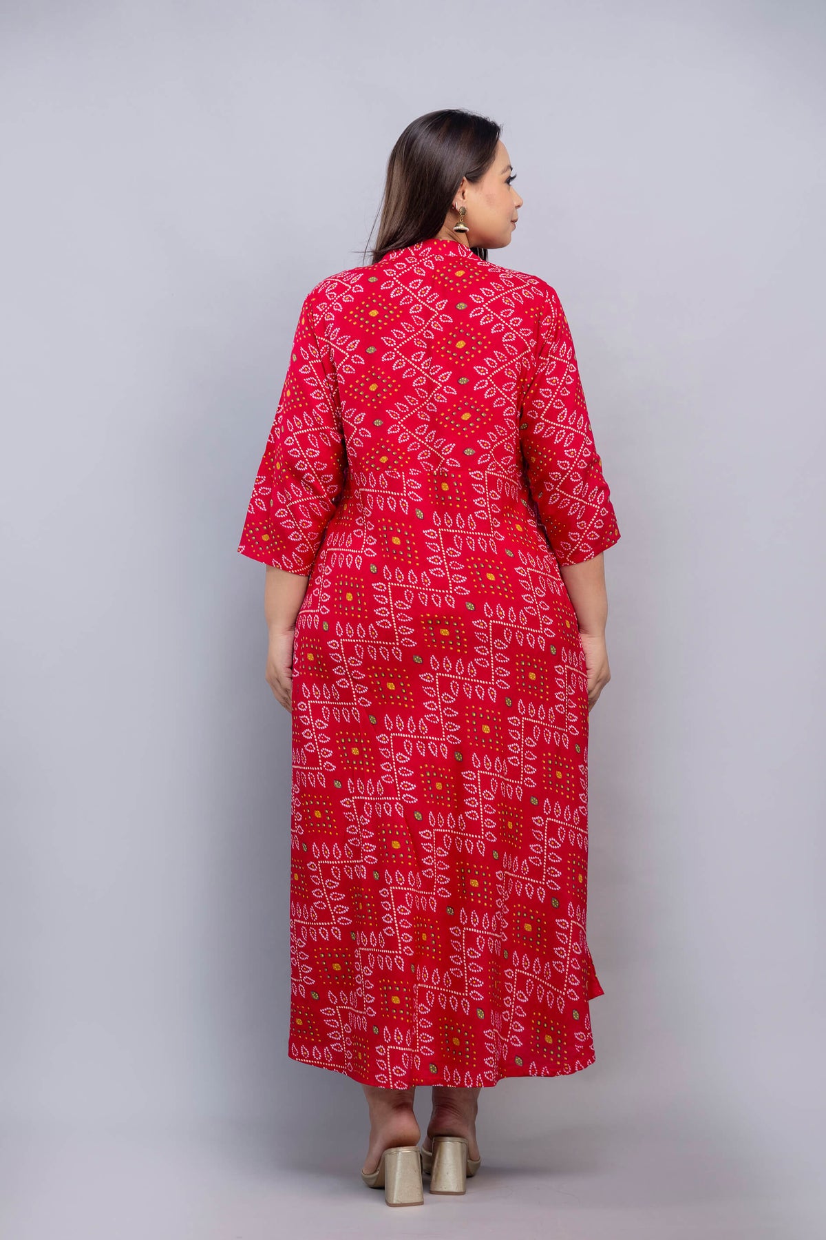 Back view of plus size red bandhani rayon gown for curvy women