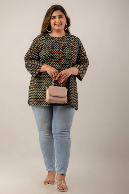 Full Look – Plus Size Black Rayon Short Kurti/Tunic Styled with Jeans for Women