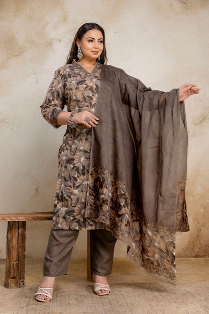 Draped dupatta styling on plus size brown kurti pant set for curvy women