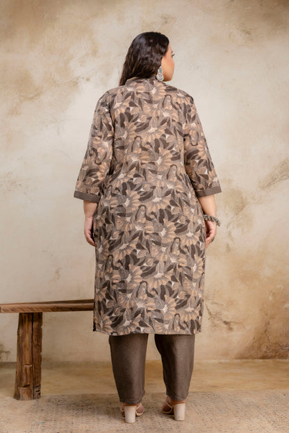 Back view of plus size brown floral kurti pant set, comfortable big size clothing