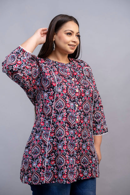 Side View of Dark Blue and Red Paisley Print Rayon Short Kurti Tunic – Fat-Friendly Fashion for Women