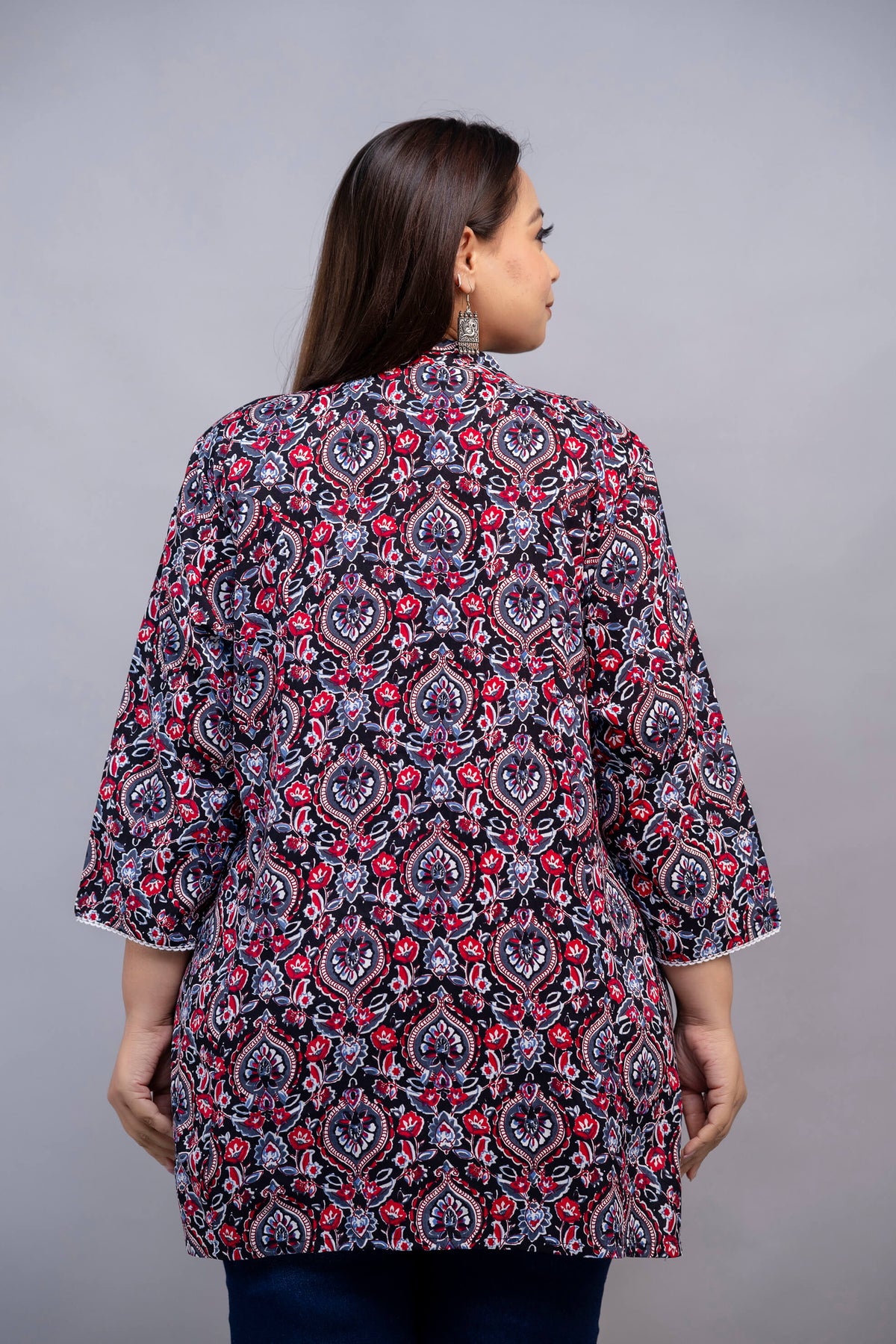 Back View of Dark Blue and Red Rayon Paisley Short Kurti Tunic for Plus Size Curvy and Fat Women – Rear Detailing