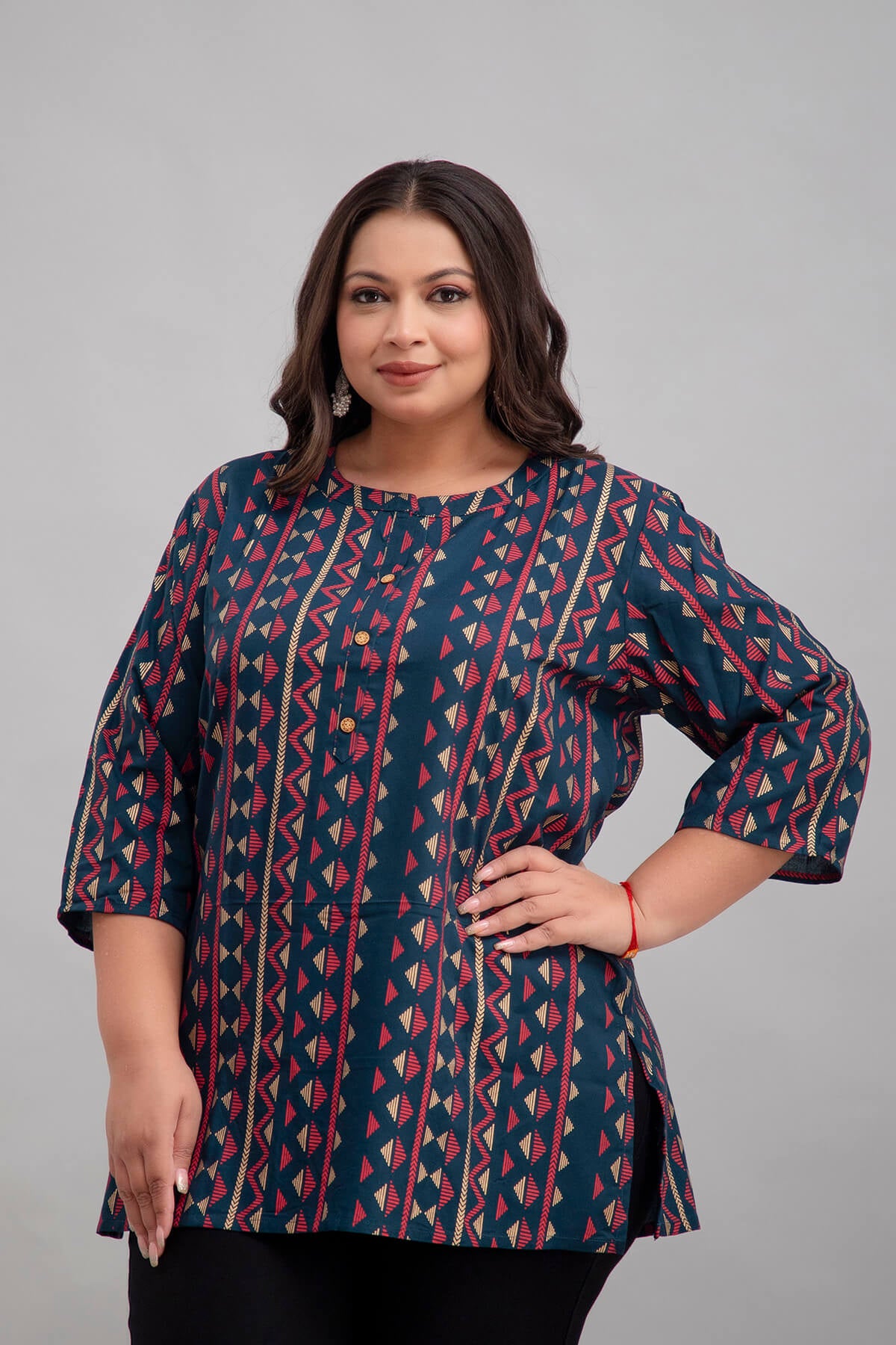 Plus Size Dark Green Rayon Short Kurti Tunic for Women – Mid-Length Front Pose
