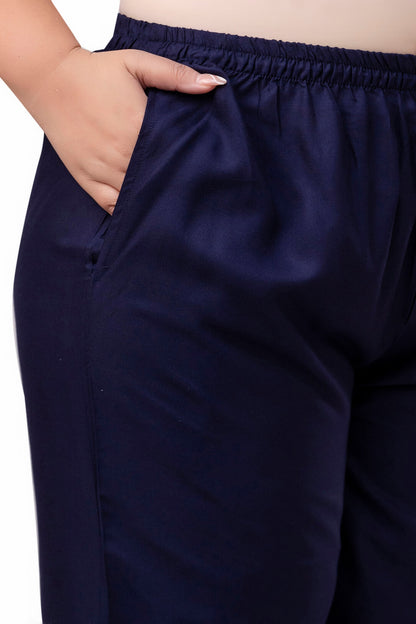 Close-up pocket detail of navy blue rayon palazzo pants for plus size women, soft and smooth fabric – Curvisha