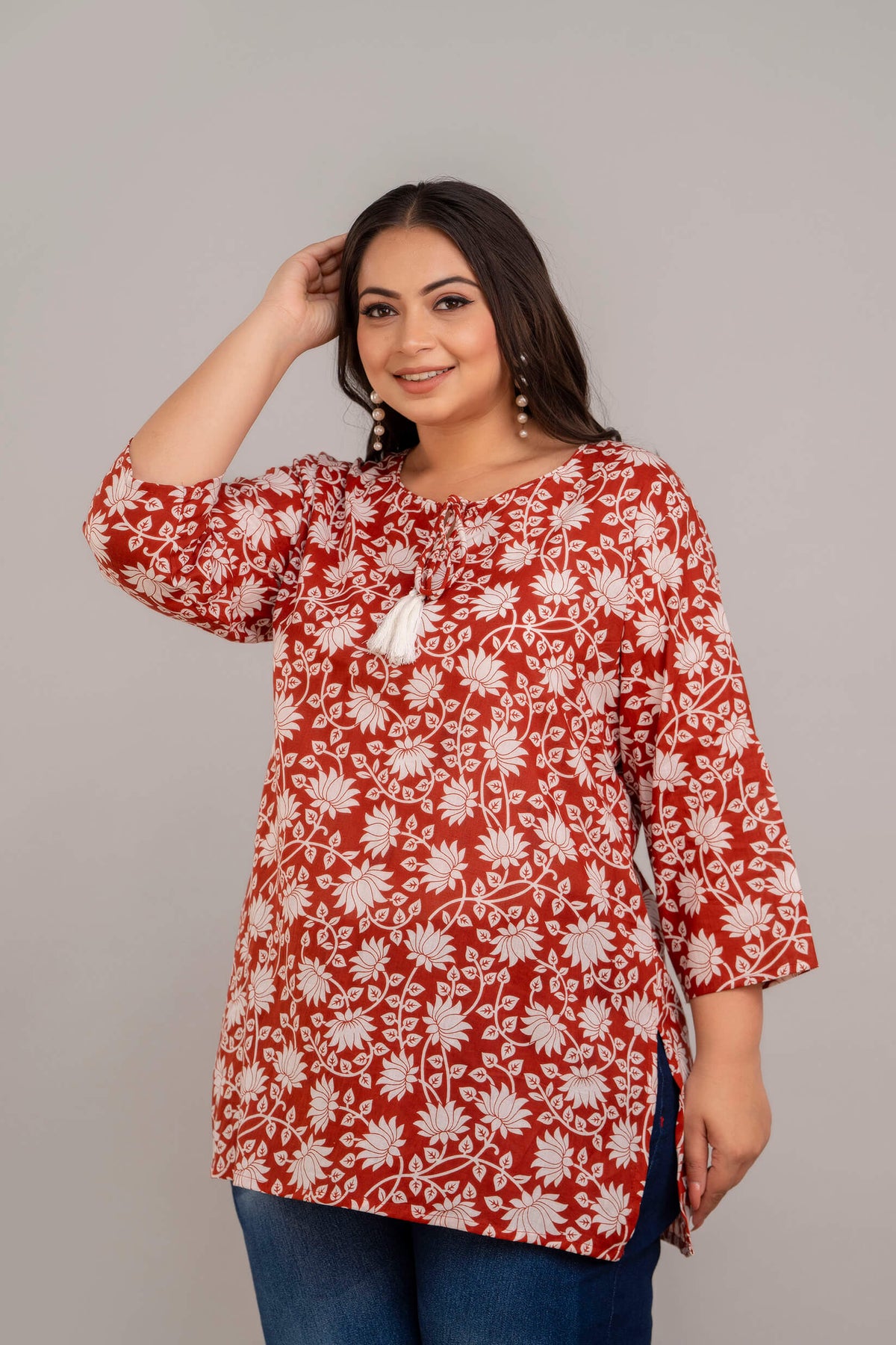 Side View of Rust White Floral Rayon Short Kurti Tunic – Plus Size Big Size Fashion by Curvisha