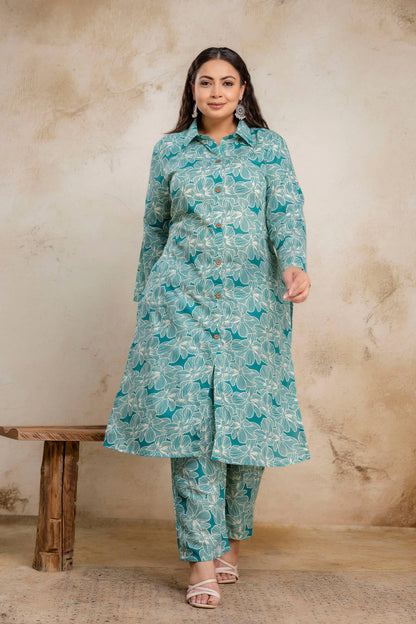 Walking shot of plus size teal cotton kurti pant set for fat women, comfortable big size clothing