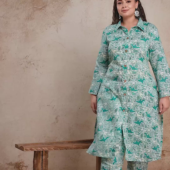 Curvisha plus size blue floral print kurta pant and dupatta set, featuring a comfortable V-neck design for curvy women.