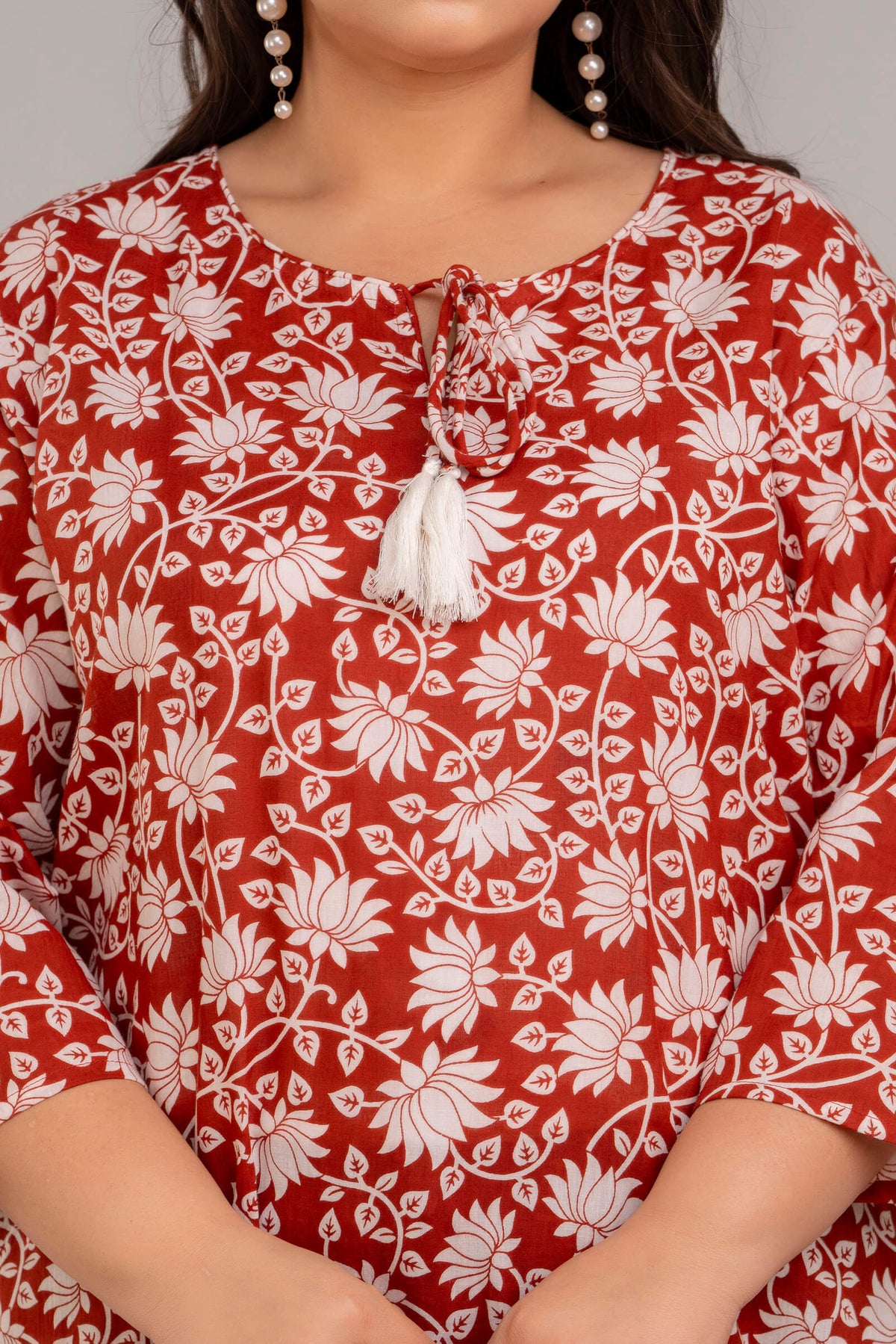 Tassel Detail Closeup of Rust White Floral Rayon Plus Size Kurti Tunic – Big Size Curvy Clothing